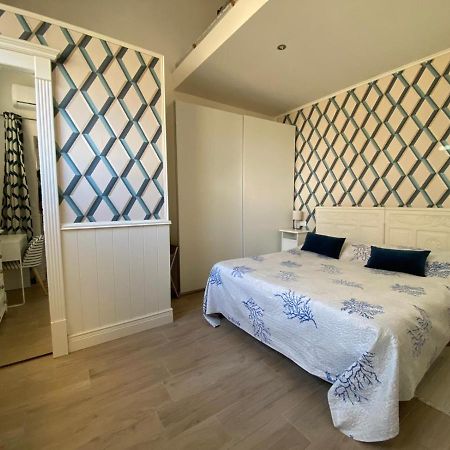 Perla Blu Apartment เวียเรจโจ ภายนอก รูปภาพ
