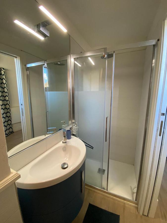 Perla Blu Apartment เวียเรจโจ ภายนอก รูปภาพ