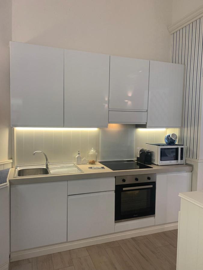 Perla Blu Apartment เวียเรจโจ ภายนอก รูปภาพ