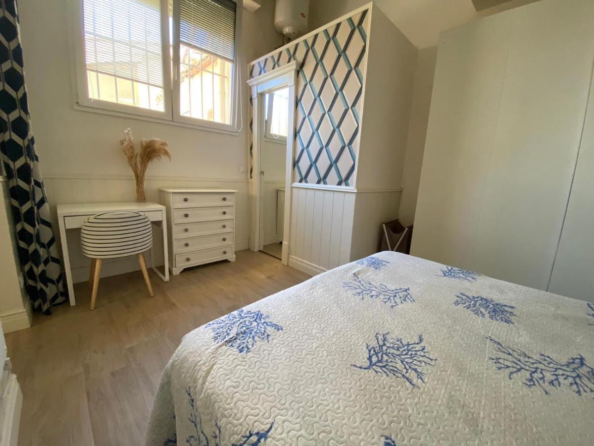 Perla Blu Apartment เวียเรจโจ ภายนอก รูปภาพ